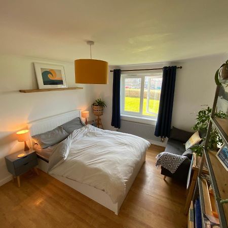 Sea Views On Fistral. Lovely Private Bedroom New Quay Eksteriør billede