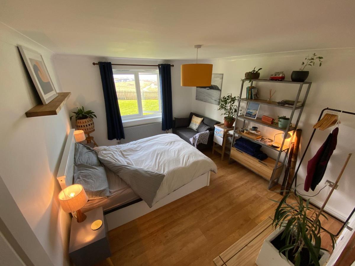 Sea Views On Fistral. Lovely Private Bedroom New Quay Eksteriør billede