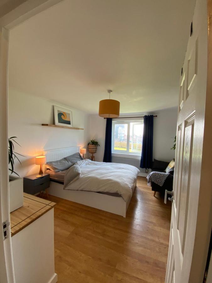 Sea Views On Fistral. Lovely Private Bedroom New Quay Eksteriør billede